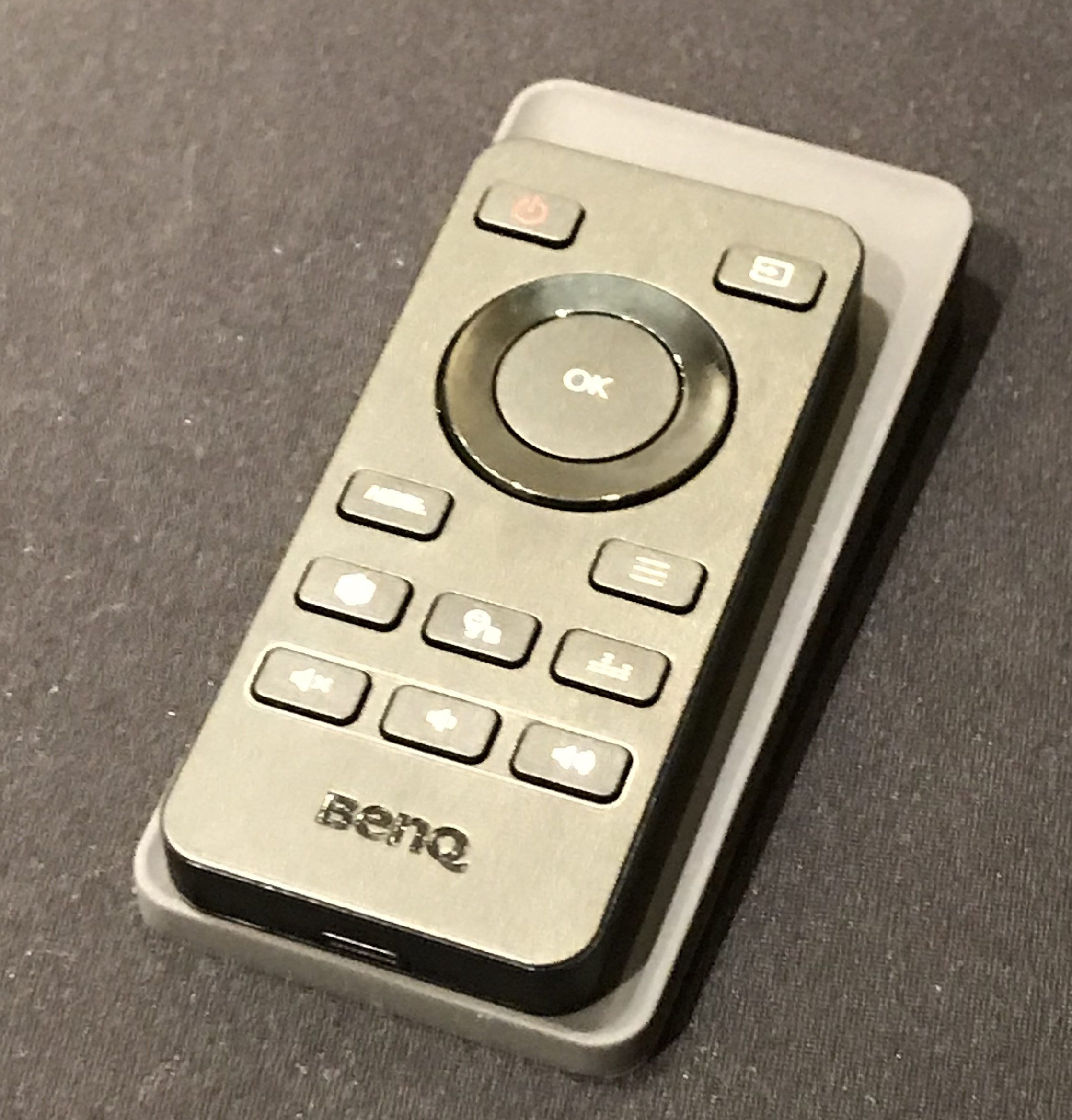 BenQ remote control for 32-inch Entertainment Monitor