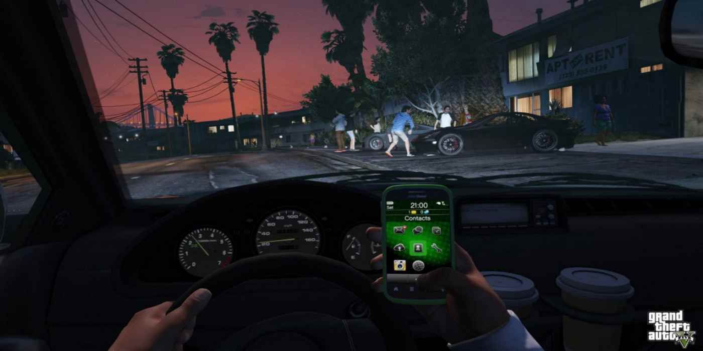 In-game screenshot of phone being used GTA V