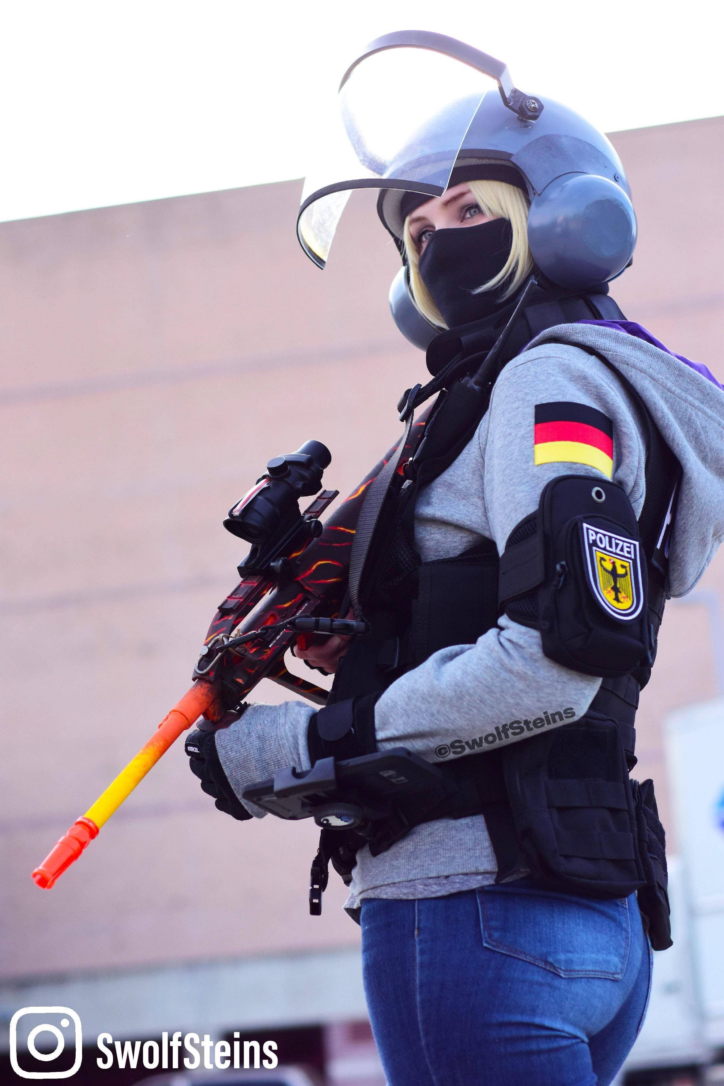 10 Rainbow Six Siege Cosplay That Look Just Like The Games