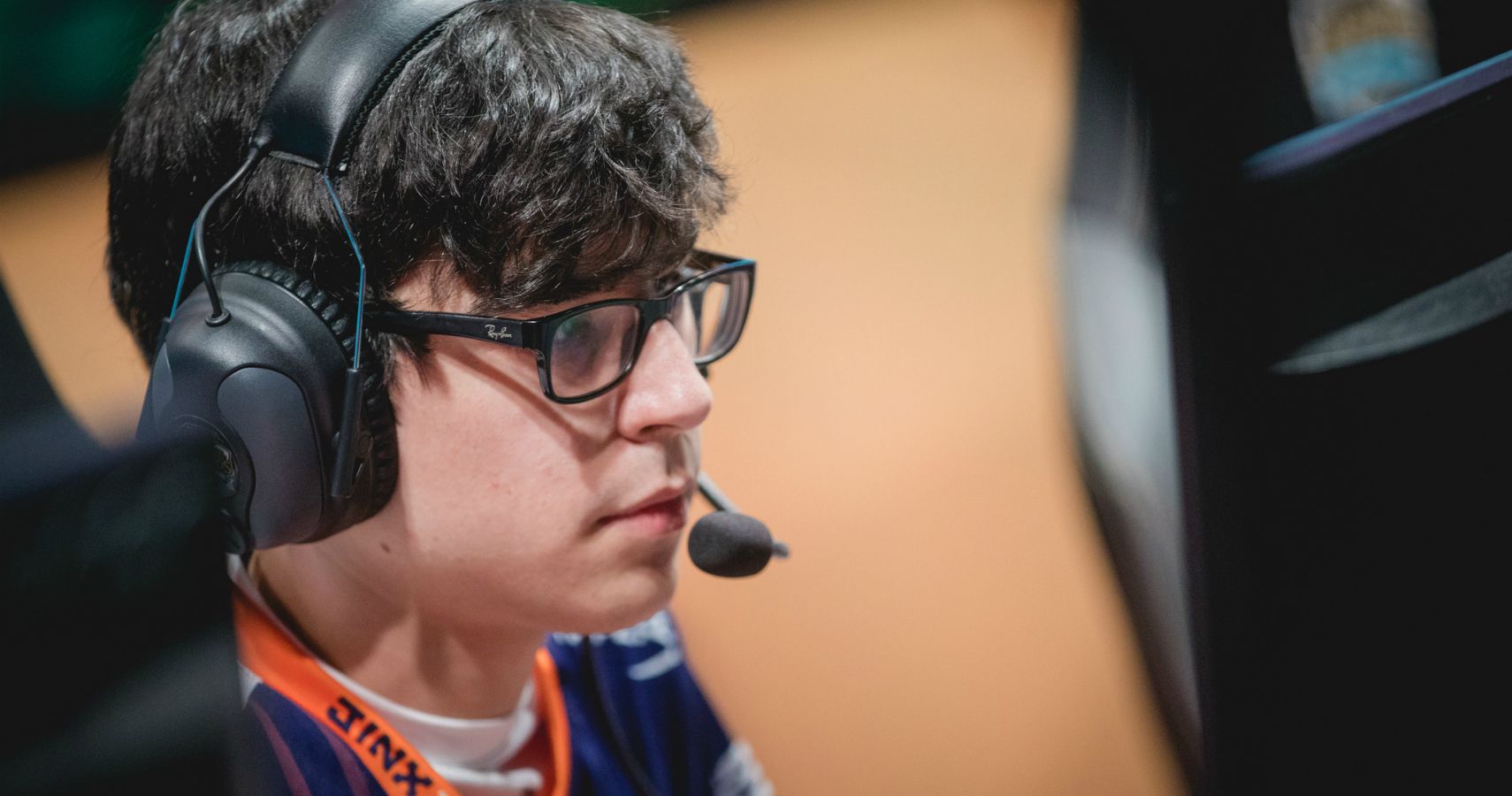 Breaking Down The Crazy Few Days of League of Legends Roster Moves
