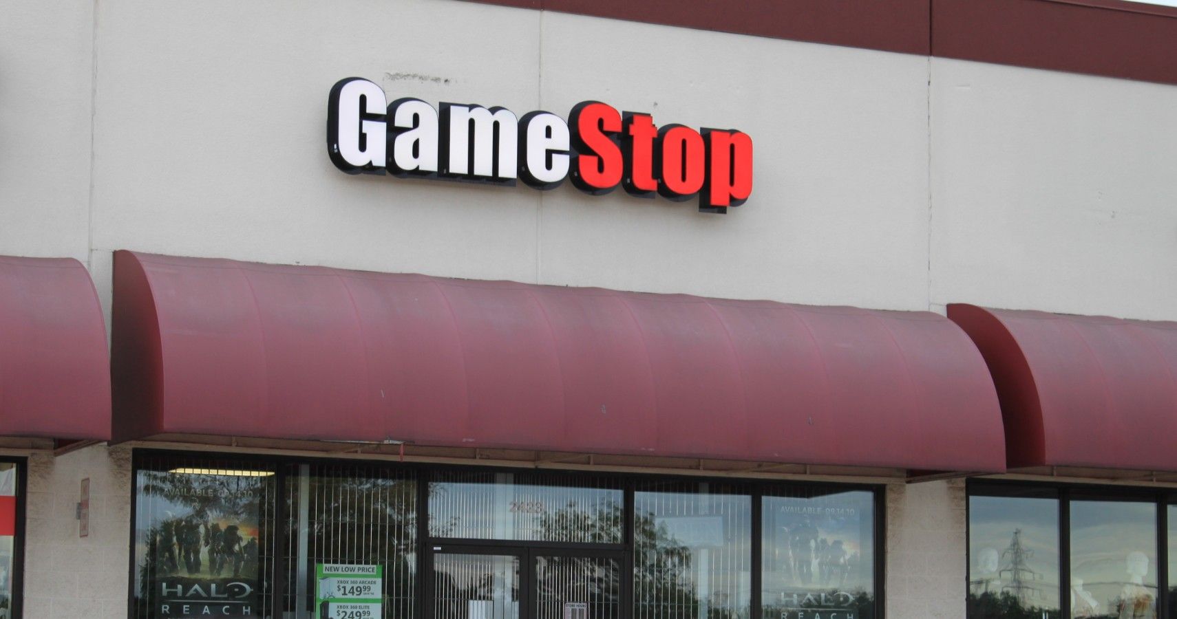 GameStop’s Pro Day Sale Is Only Here For A Few More Hours