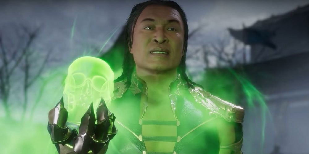 Shang Tsung holding soul in his hand