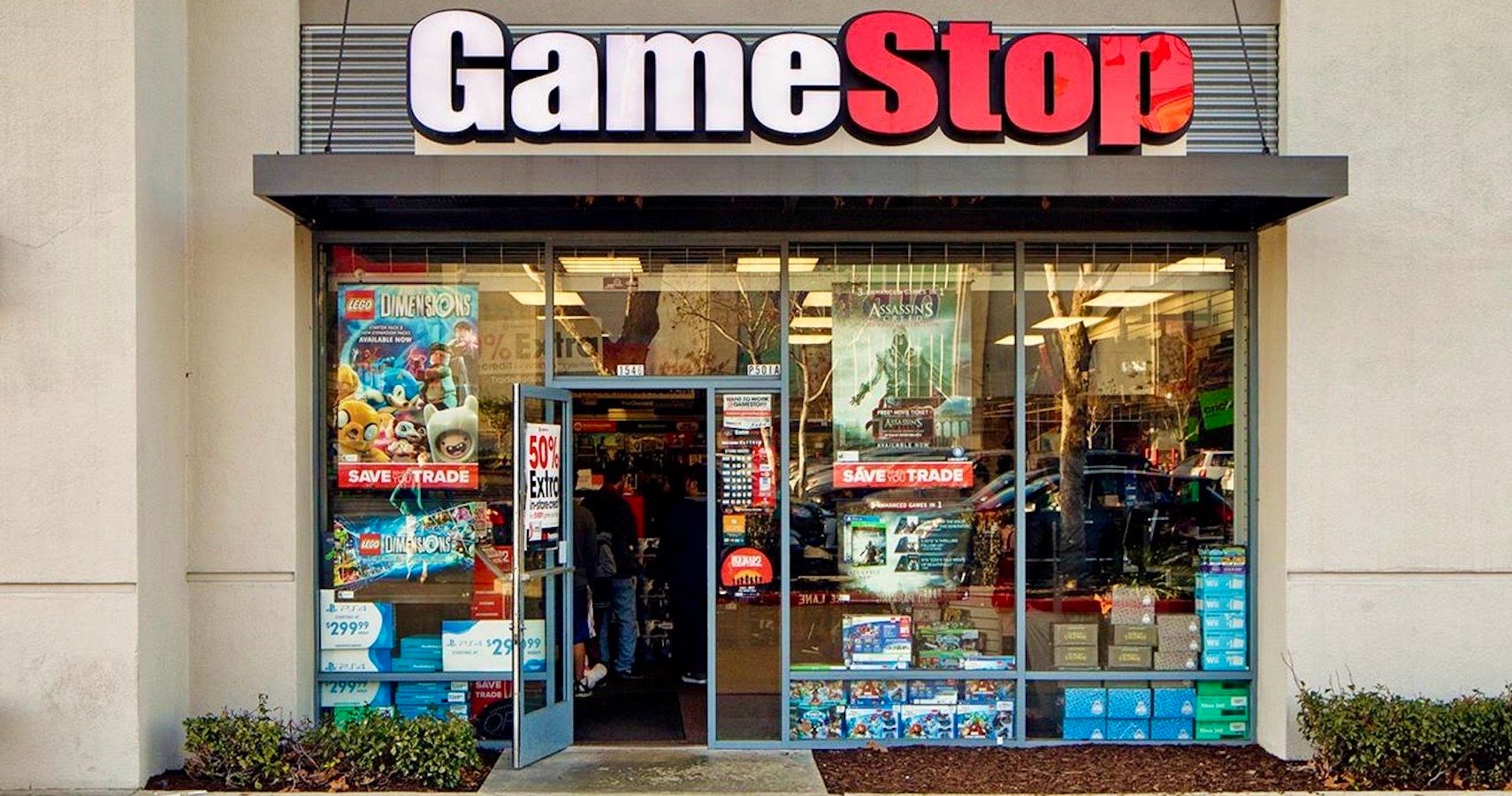 GameStop 400 stores closed