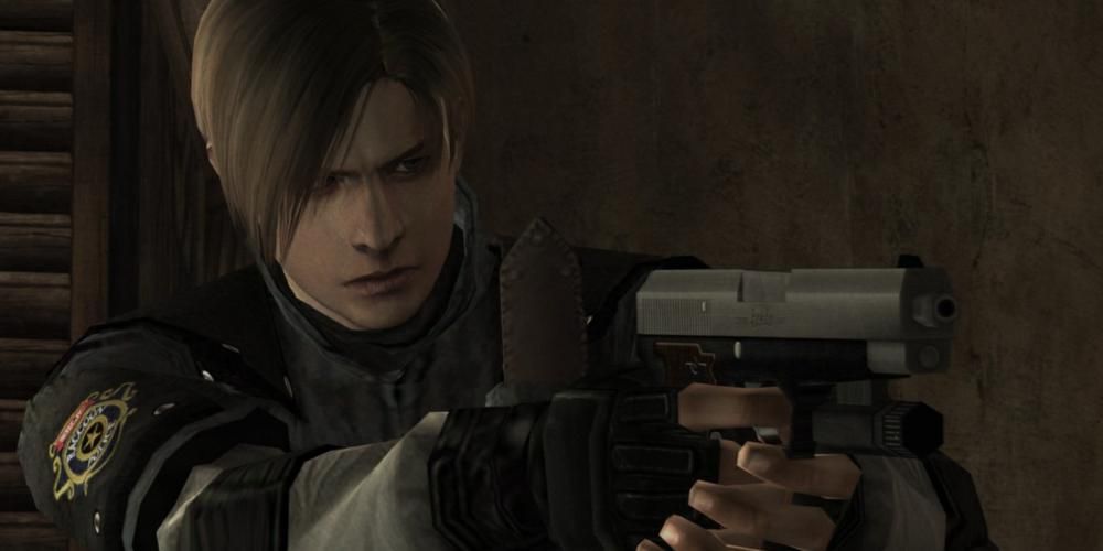 Leon pointing a gun