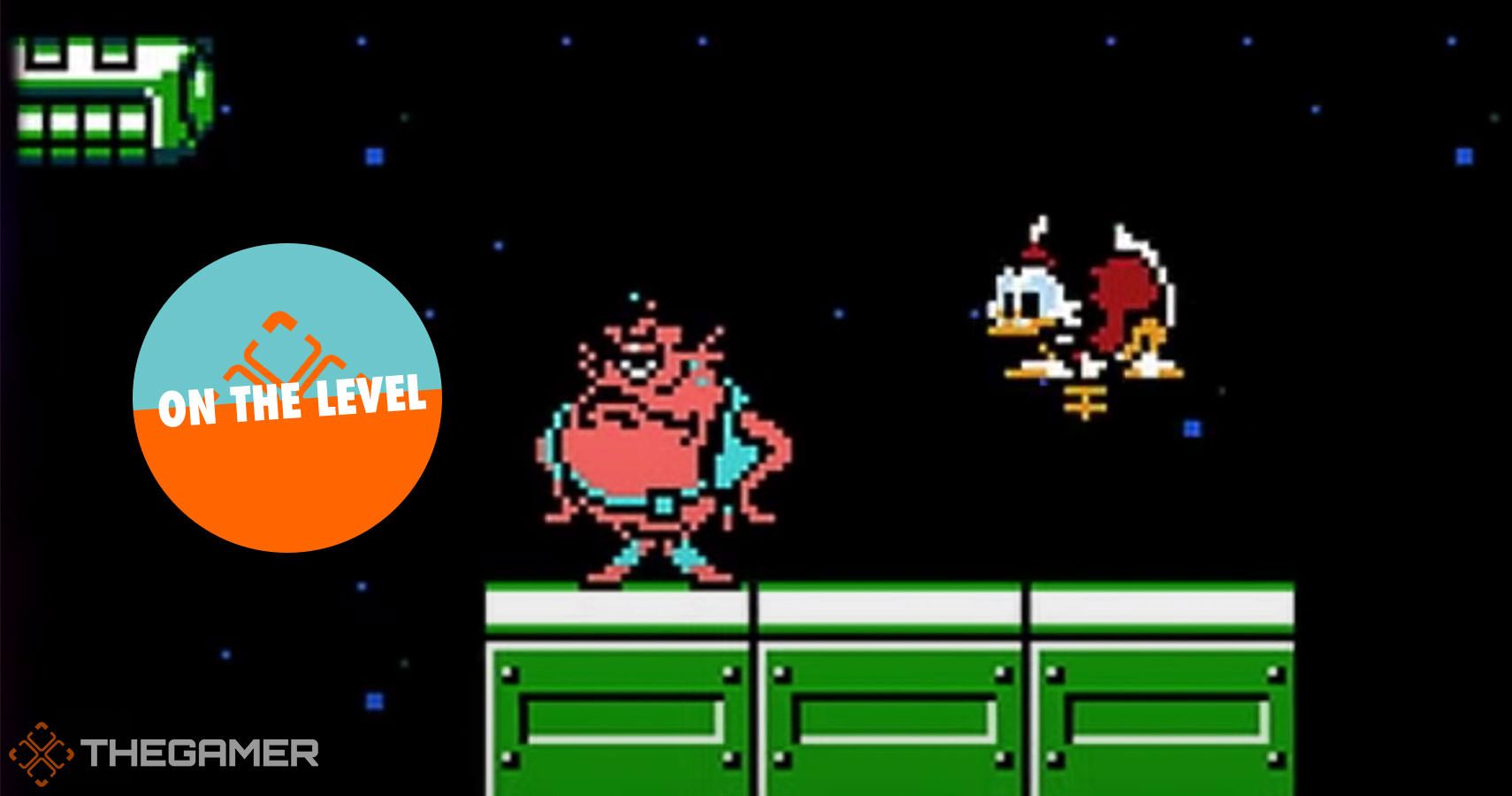 Uncle Scrooge encounters an alien in the DuckTales Moon Stage.