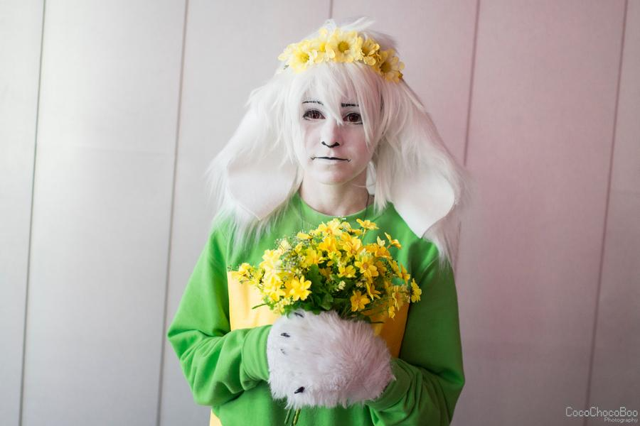 little asriel cosplay