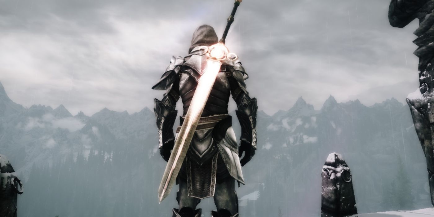Skyrim Two-handed modded Dawnbreaker sword on character
