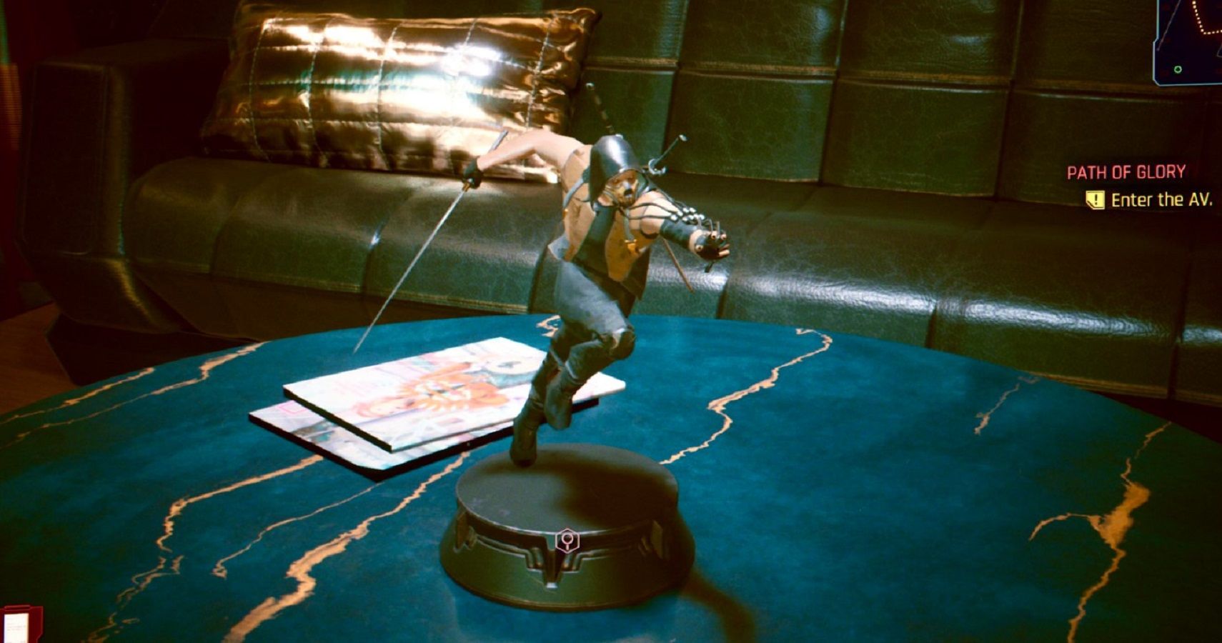 Statue of Yellow Jacket Warrior from the KO Kombat series, in Cyberpunk 2077.