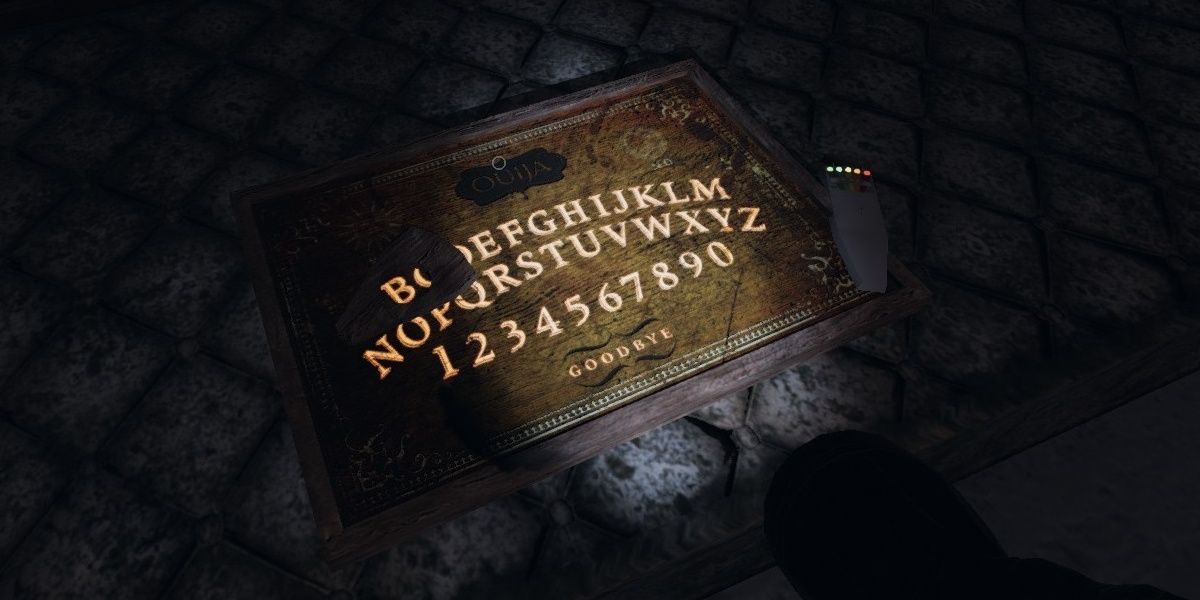 using the Ouija Board in phasmophobia
