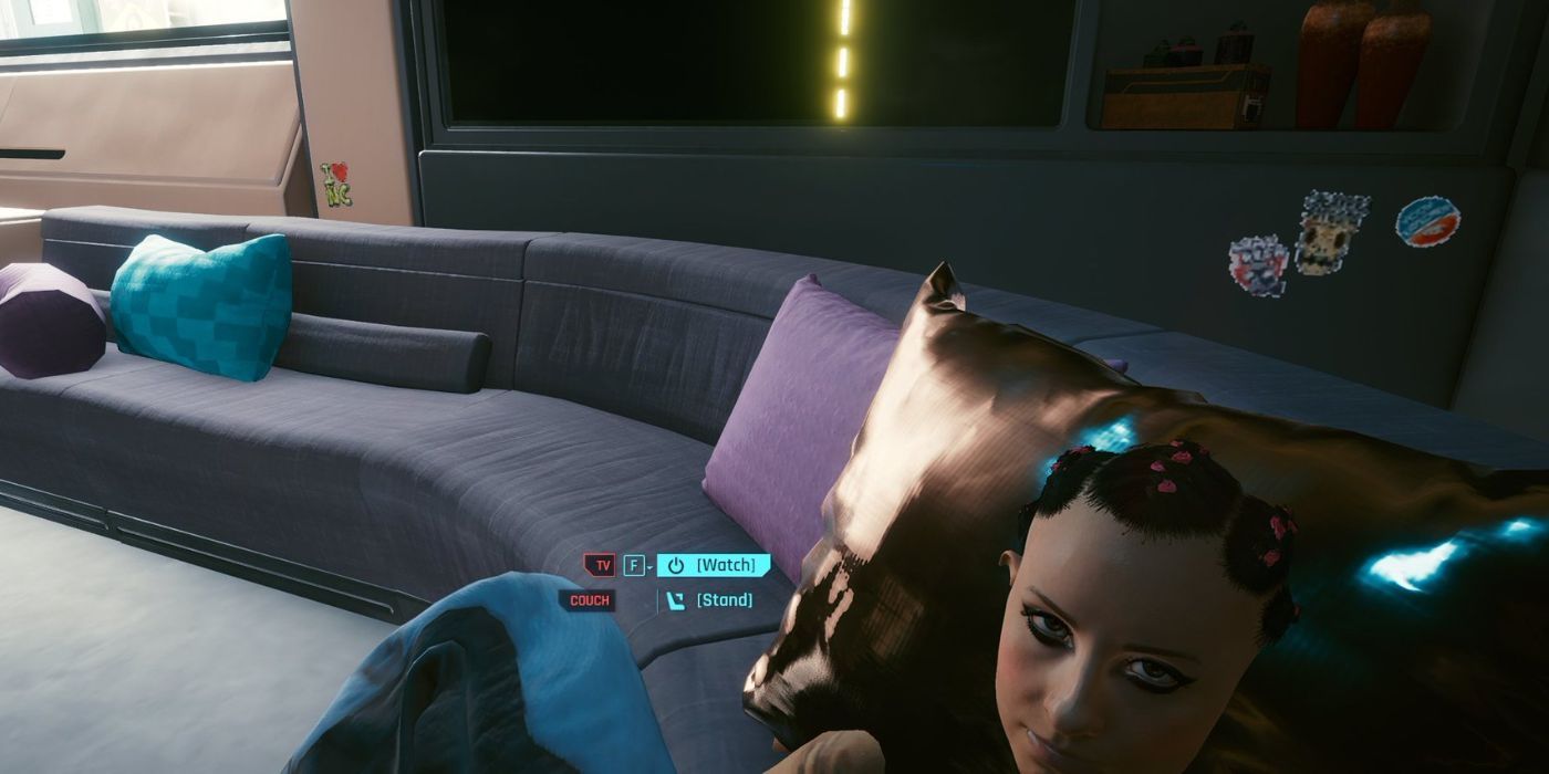 Cyberpunk 2077 bug of a woman's head appearing among pillows