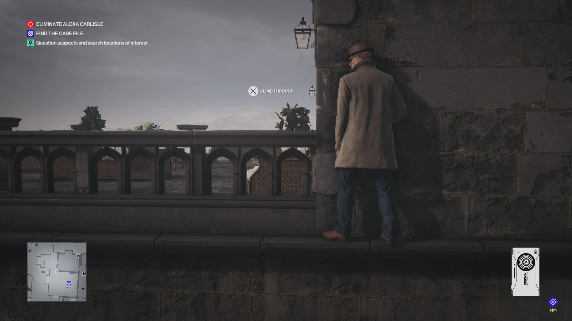 hitman 3 dartmoor a death in the family 47 on a ledge on the mansion