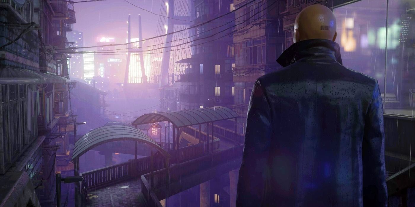 agent 47 overlooking a city
