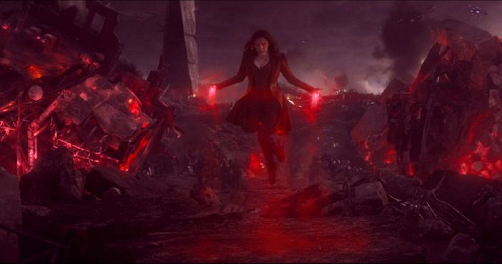 Scarlet witch using powers in Avengers Endgame