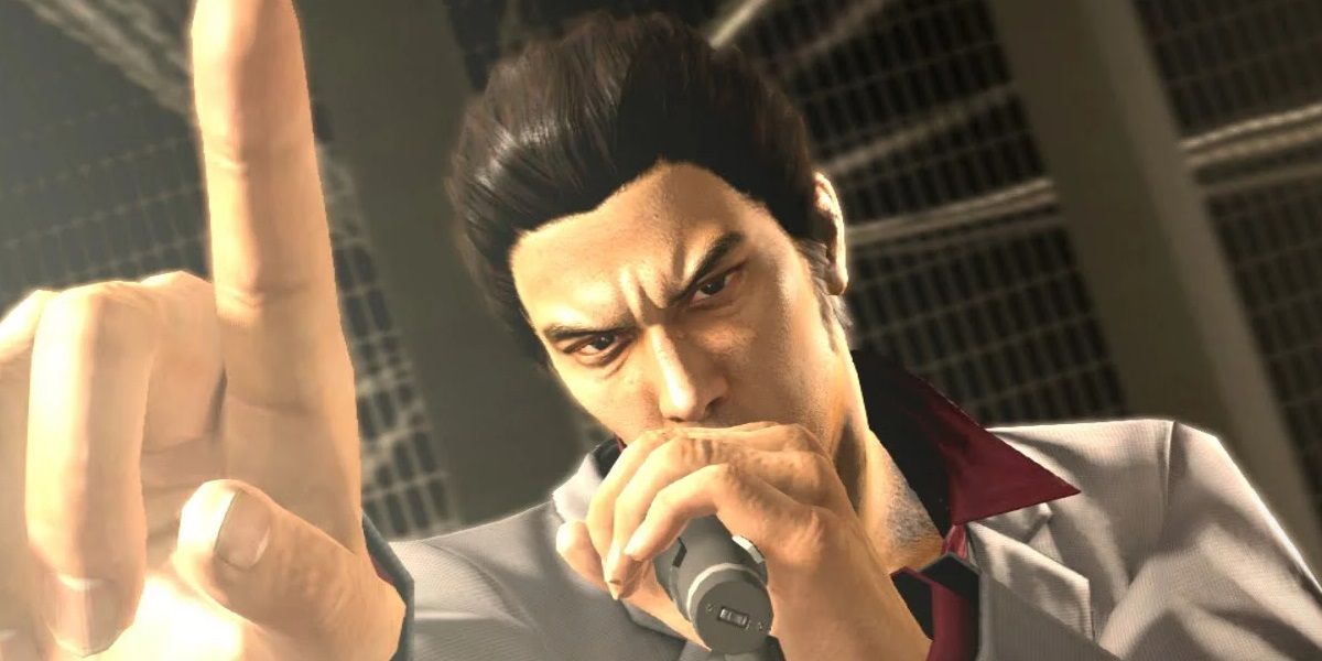 Yakuza Kiryu Singing Karoke