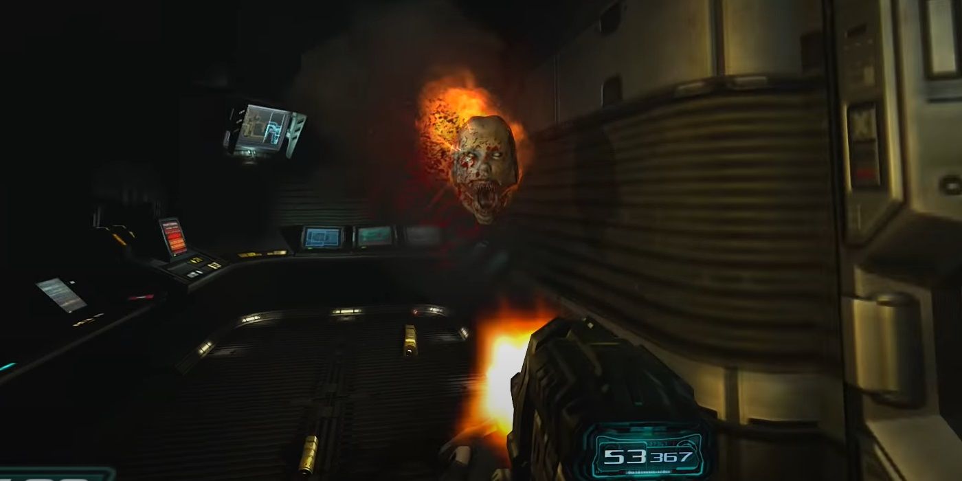 Doom 3: A lost soul attacks the Doom marine