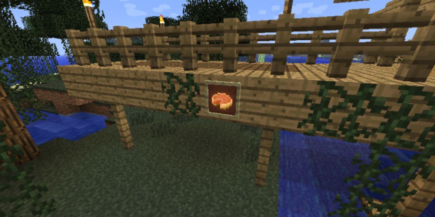 Minecraft pumpkin pie inside an item frame