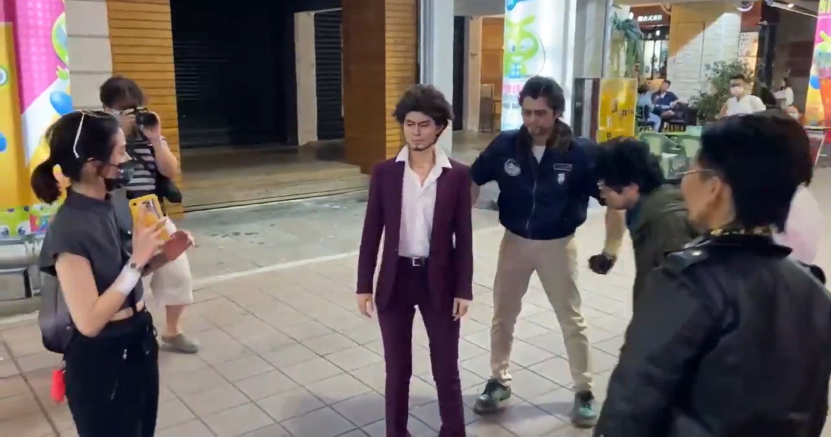 Yakuza Cosplayers Recreate Like A Dragon And Disturb Passerby