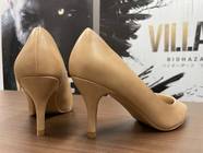 Resident Evil Village s Tall Mommy Has 17 3 Inch Feet Resident Evil Village s Tall Mommy Has 17 3 Inch Feet