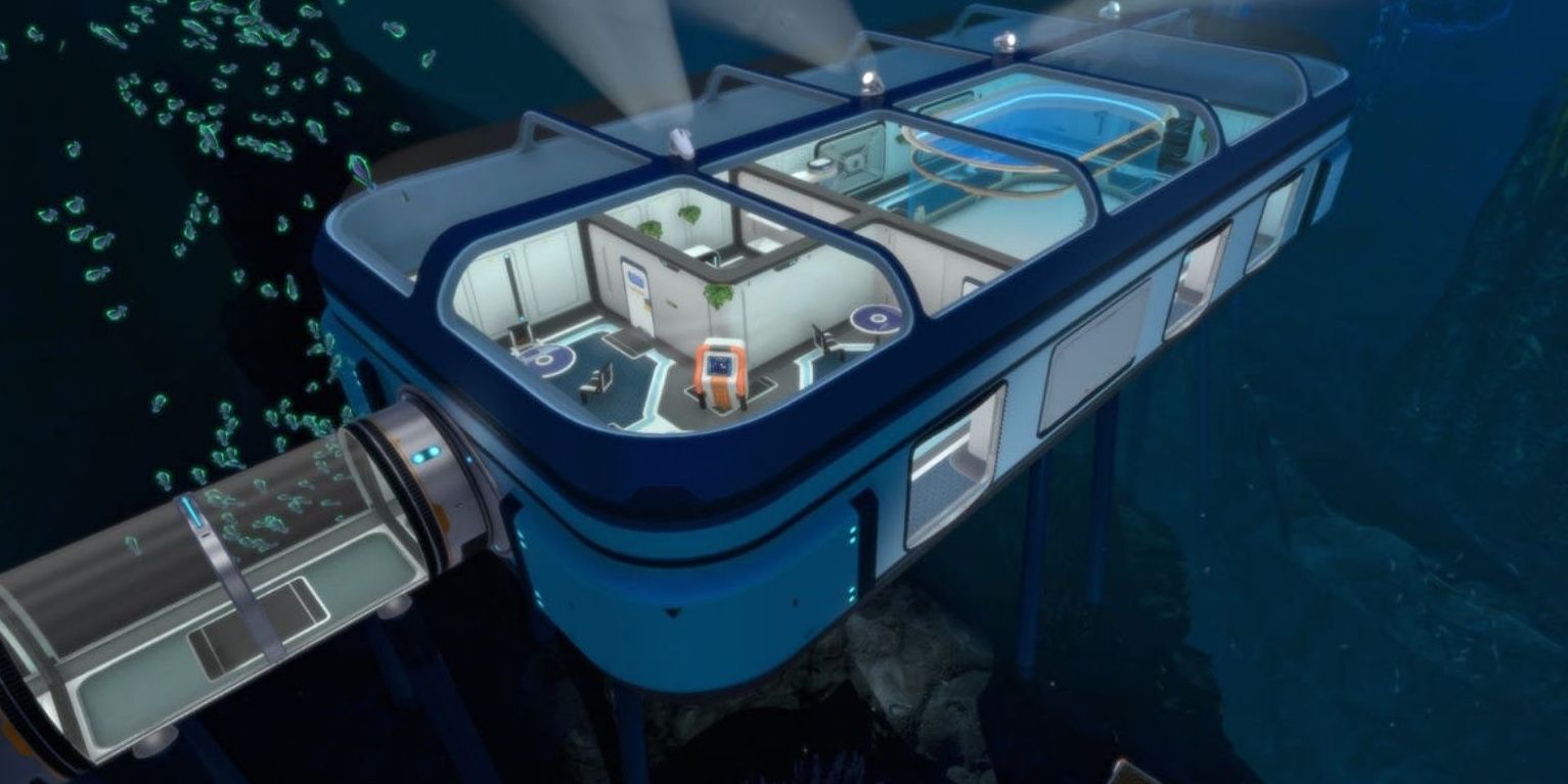 An underwater base consisting of a Large Room with a glass ceiling, numerous interior modules visible inside