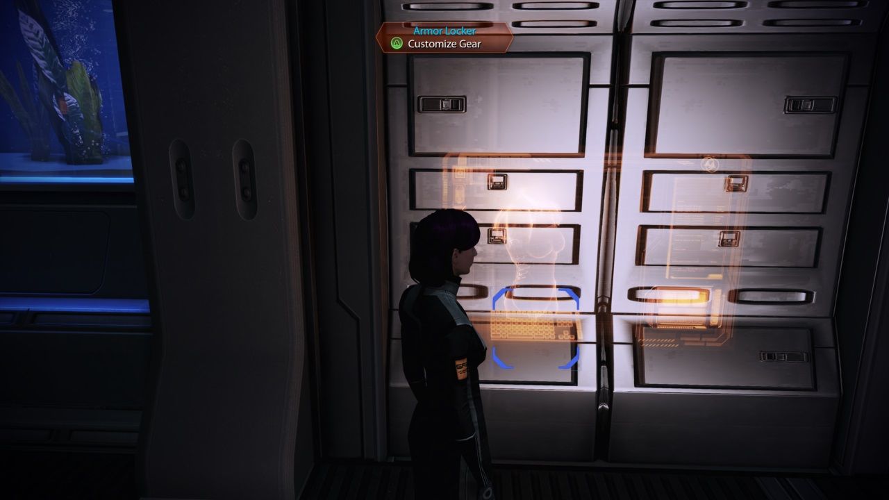 Mass Effect 2 Shepard interacting with the weapon locker