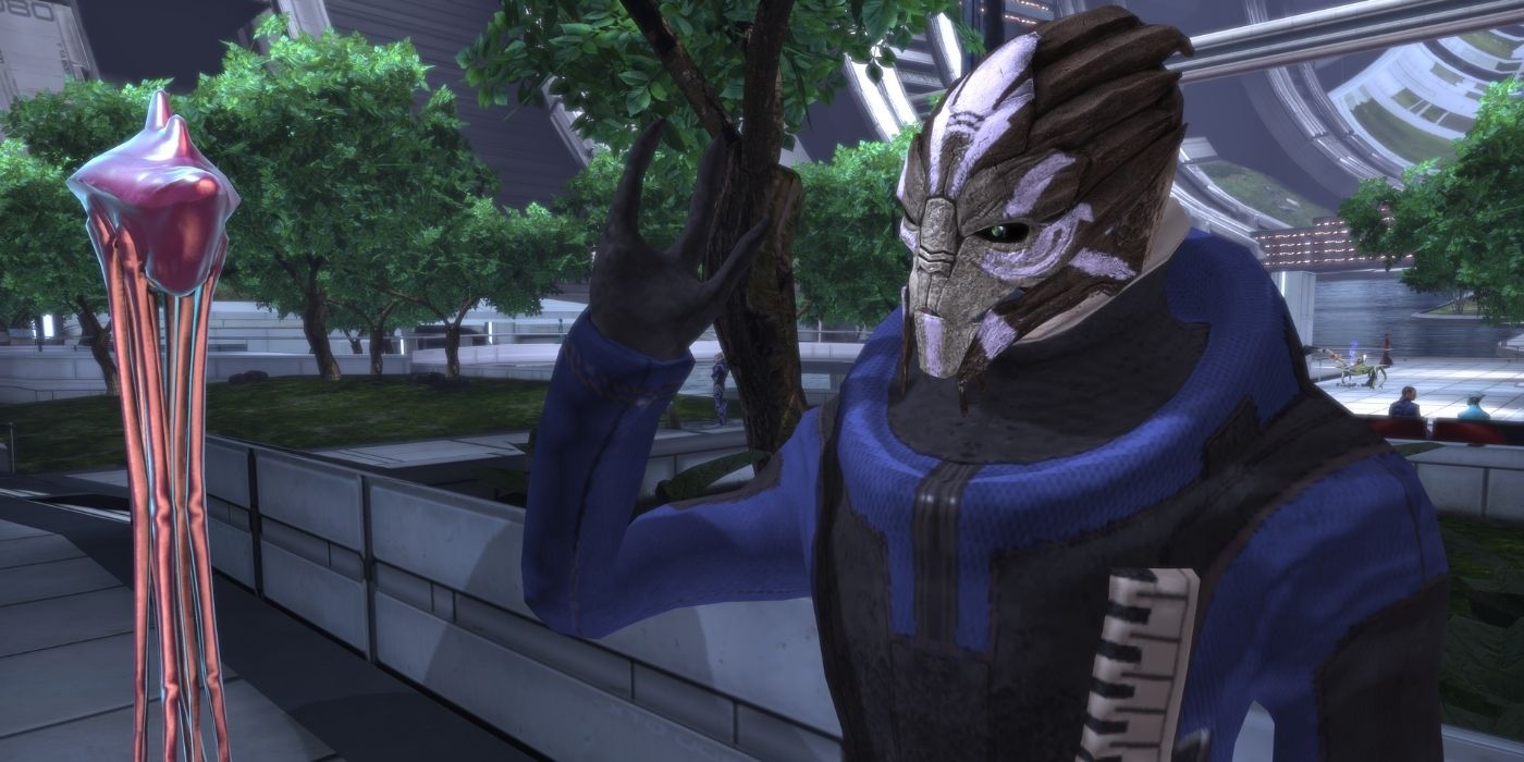 Mass Effect Citadel Presidium Prophet - Preaching Hanar standing next to Turian C-Sec Officer