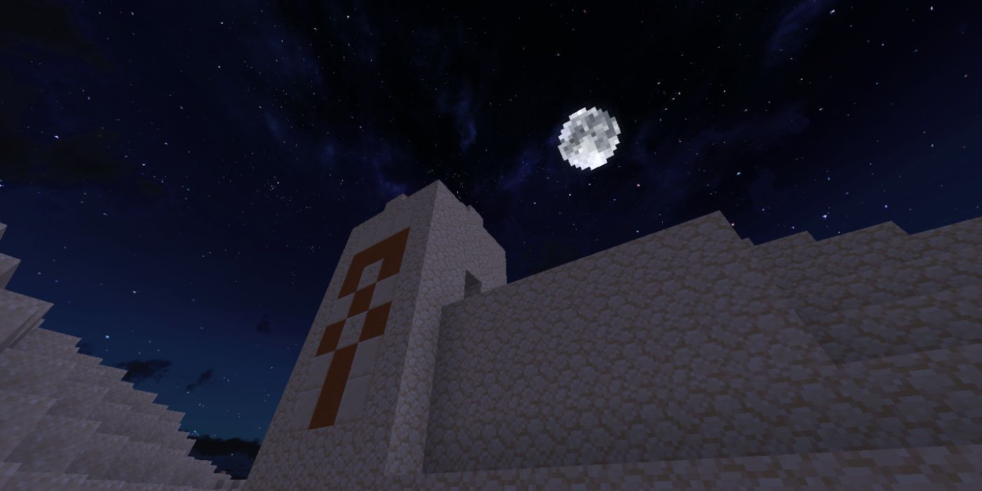 Minecraft full moon over a desert temple