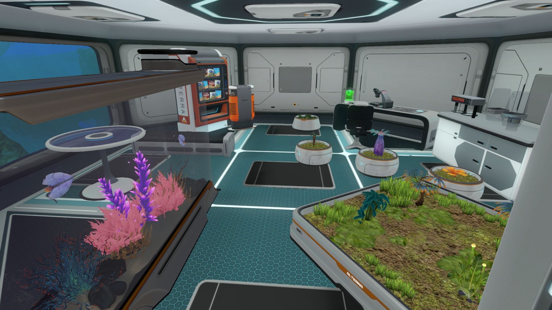 Subnautica living space on seabase