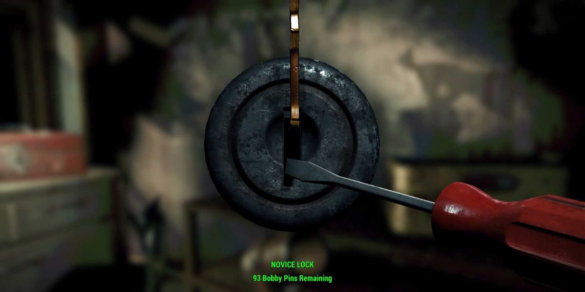 Lockpicking a container with a bobby pin and screwdriver in Fallout 4.
