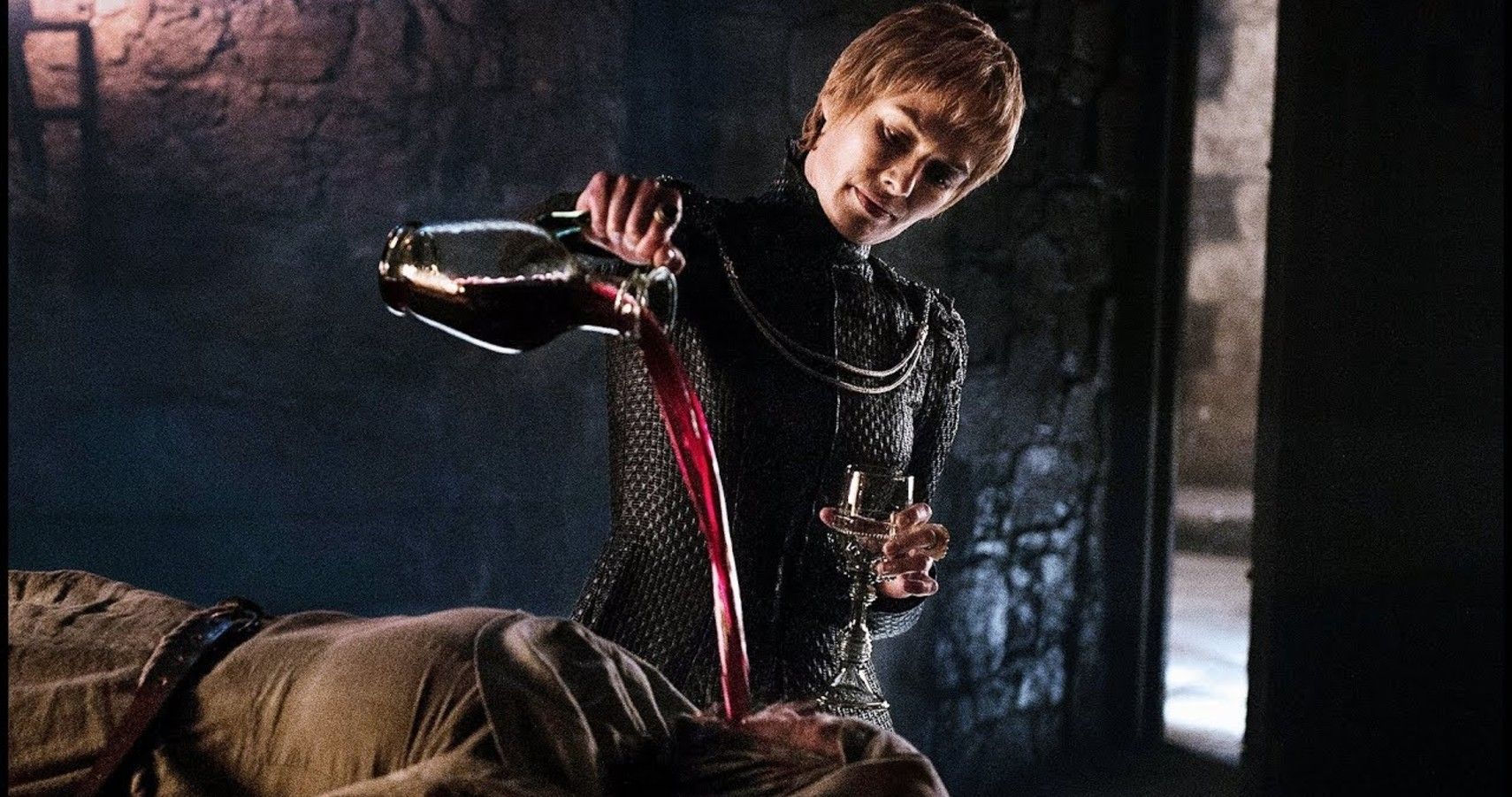 cersei pouring wine on septa game of thrones