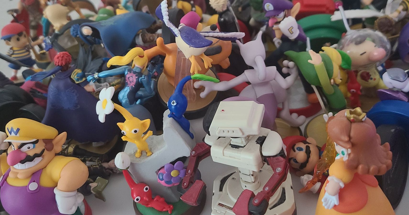 Amiibo Pile