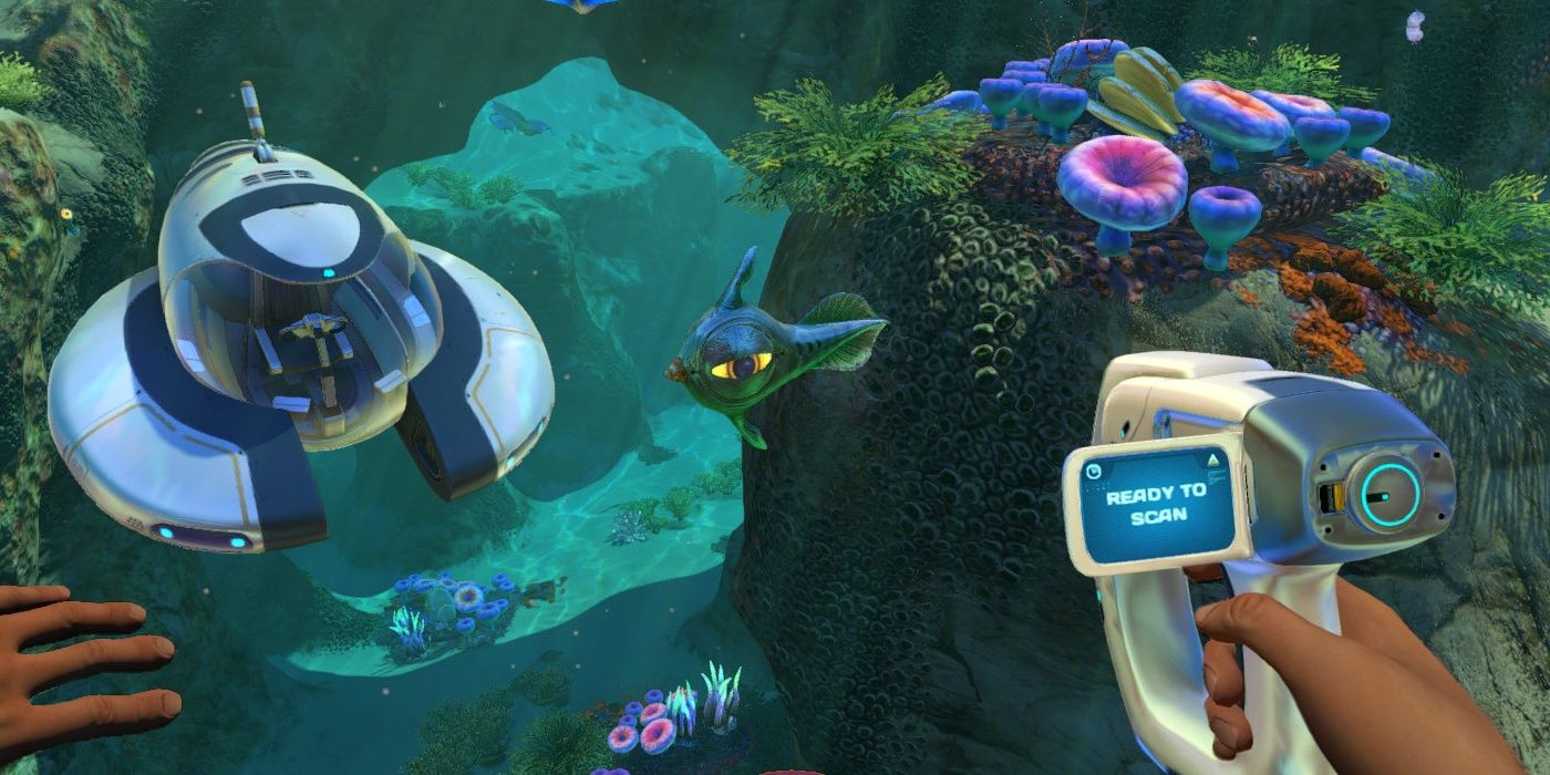 Subnautica Scanner Pointed At Fish And Submarine Coral Reef
