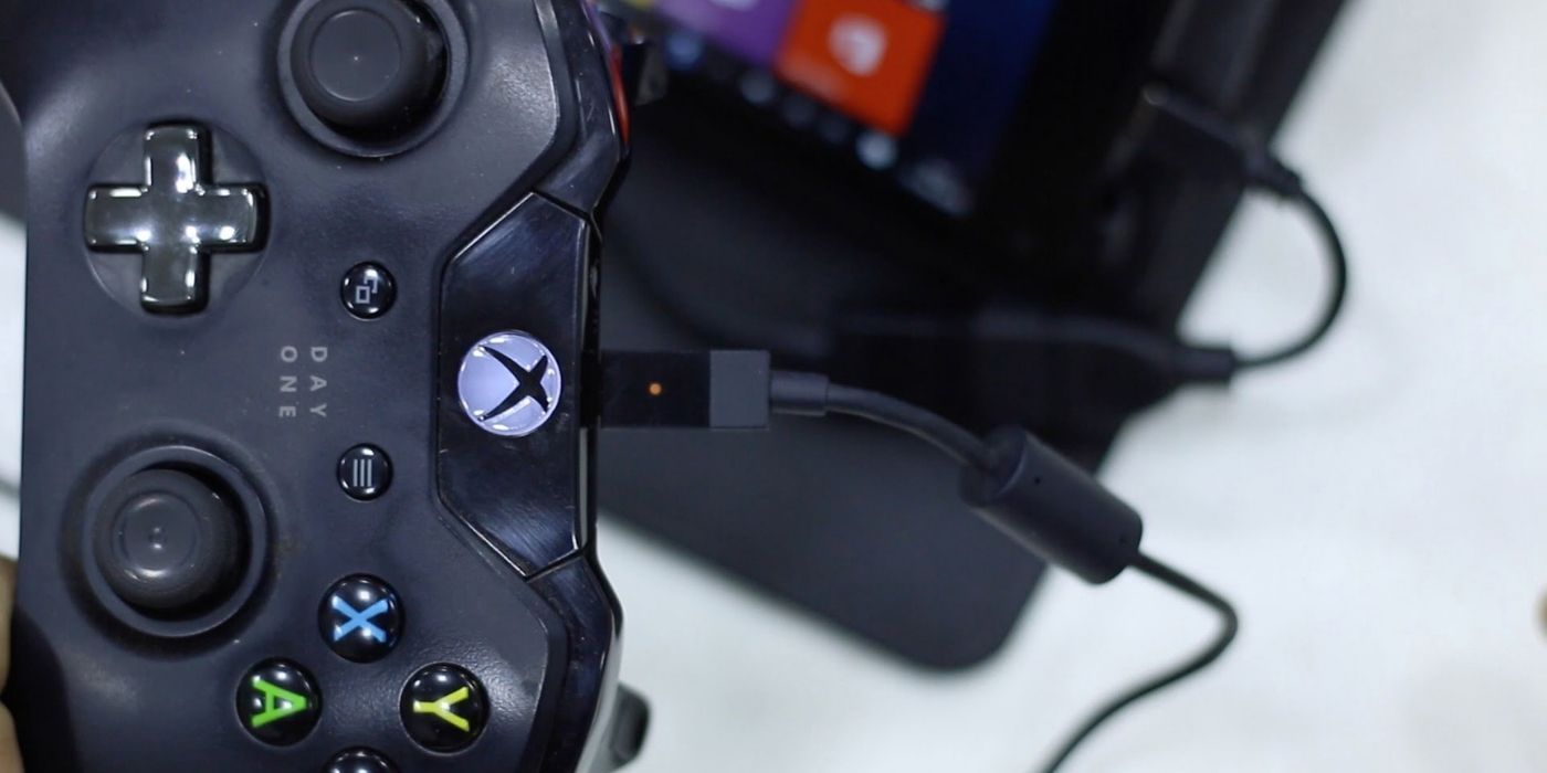 Xbox - Image of Xbox controller plugged into a laptop
