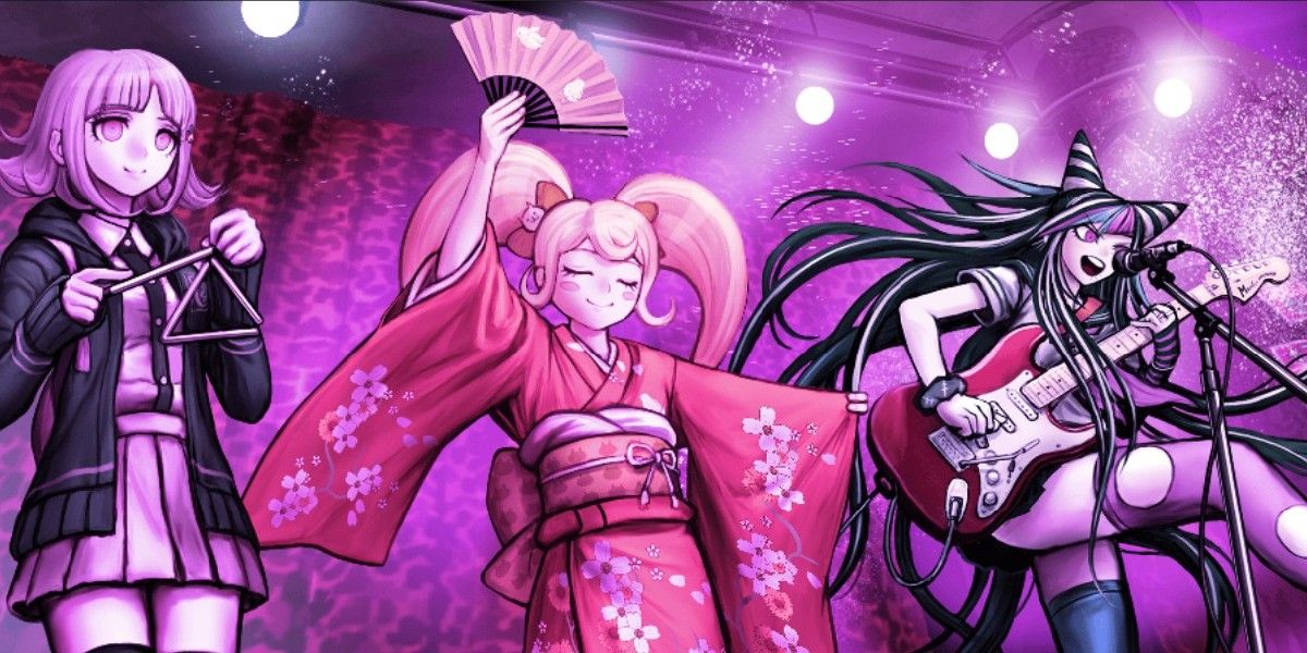 Chiaki, Hiyoko, and Ibuki on strage.