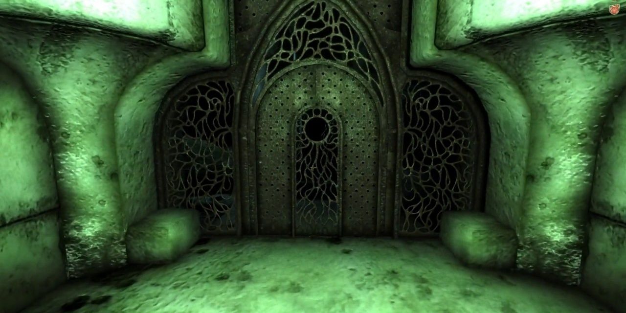 A screenshot from Oblivion, showing the Ayleid Ruin in Cyrodil lit by an eerie glow