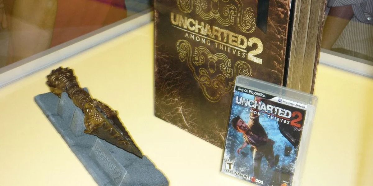 A look at a physical version of the Uncharted 2 Fortune Hunters Edition behind glass
