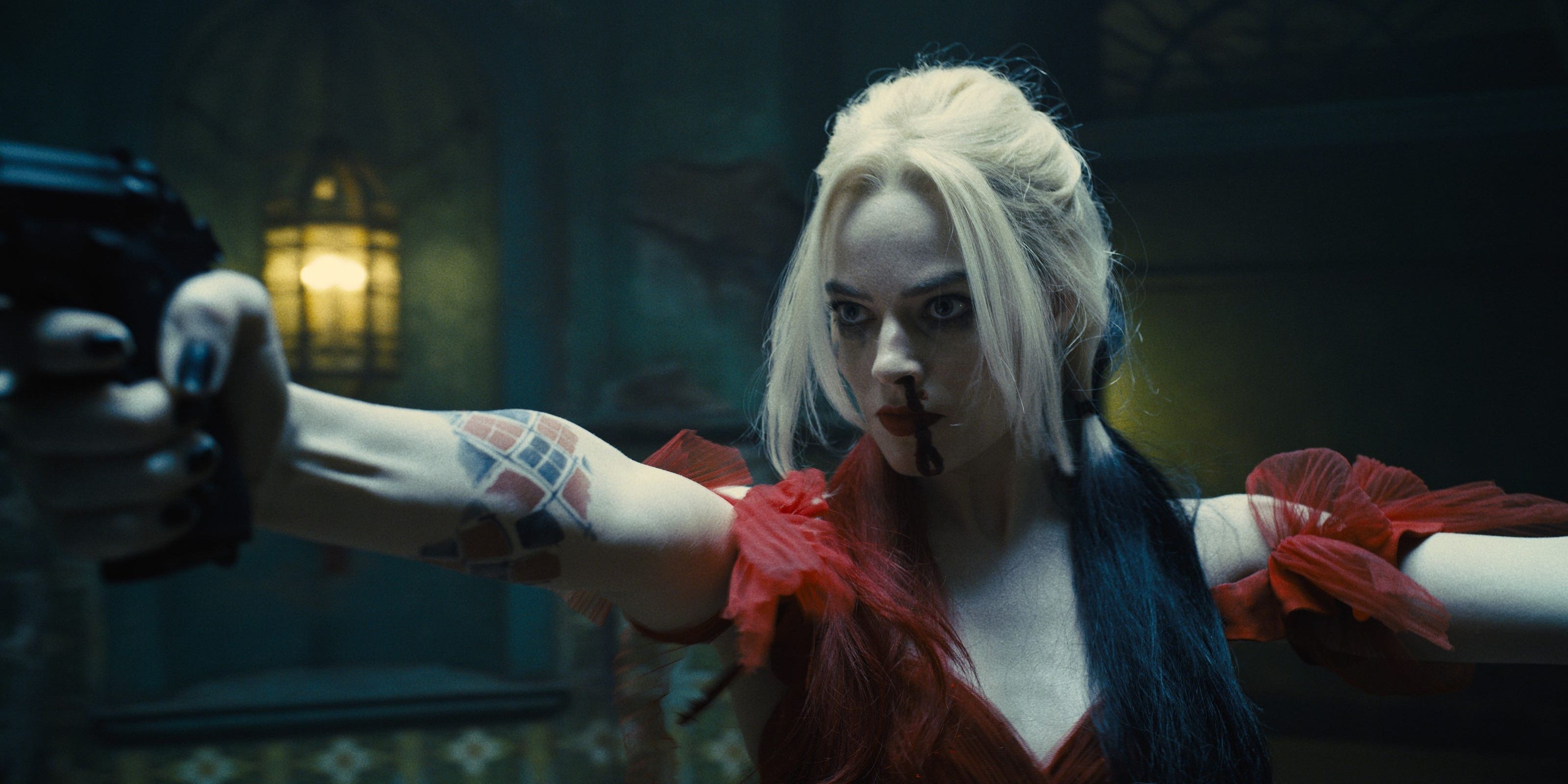 harley quinn guns drawn