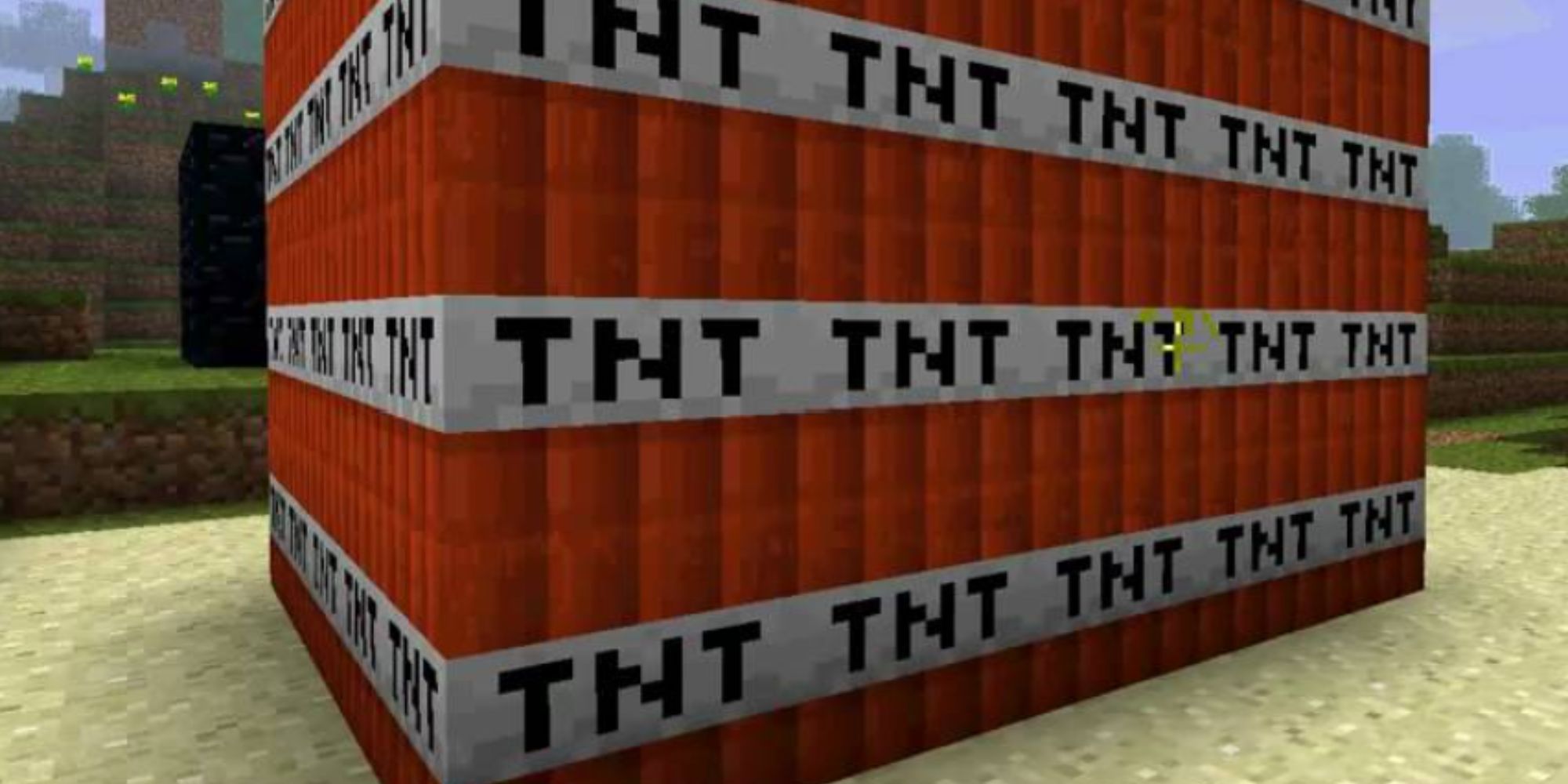 minecraft_multiple_blocks_of_TNT_on_sand_blocks