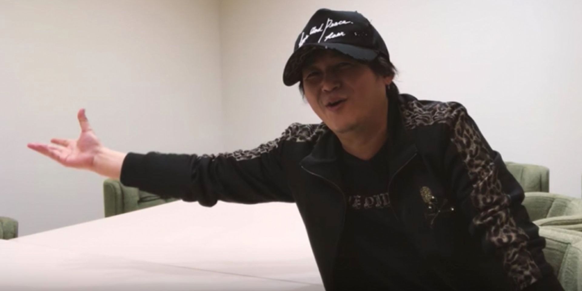 Tetsuya Nomura Speaking During An Interview Final Fantasy