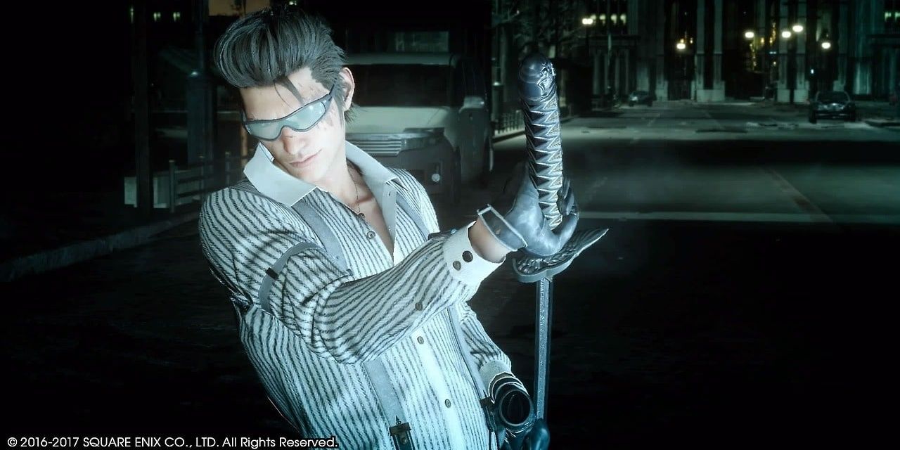 Ignis holding the Katana of the Warrior at night 