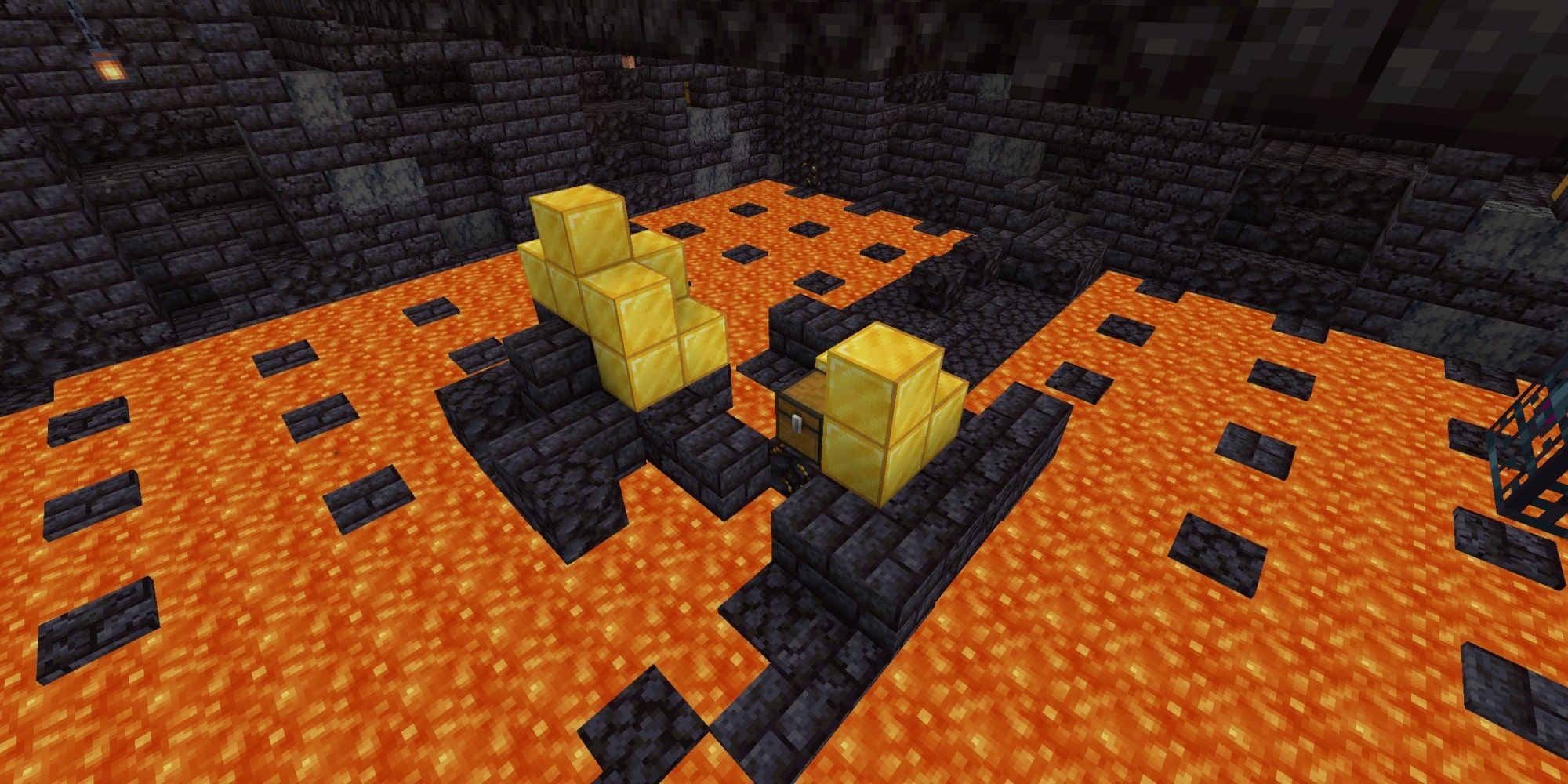 Minecraft Bastion Remnant Treasure Loot Gold Blocks