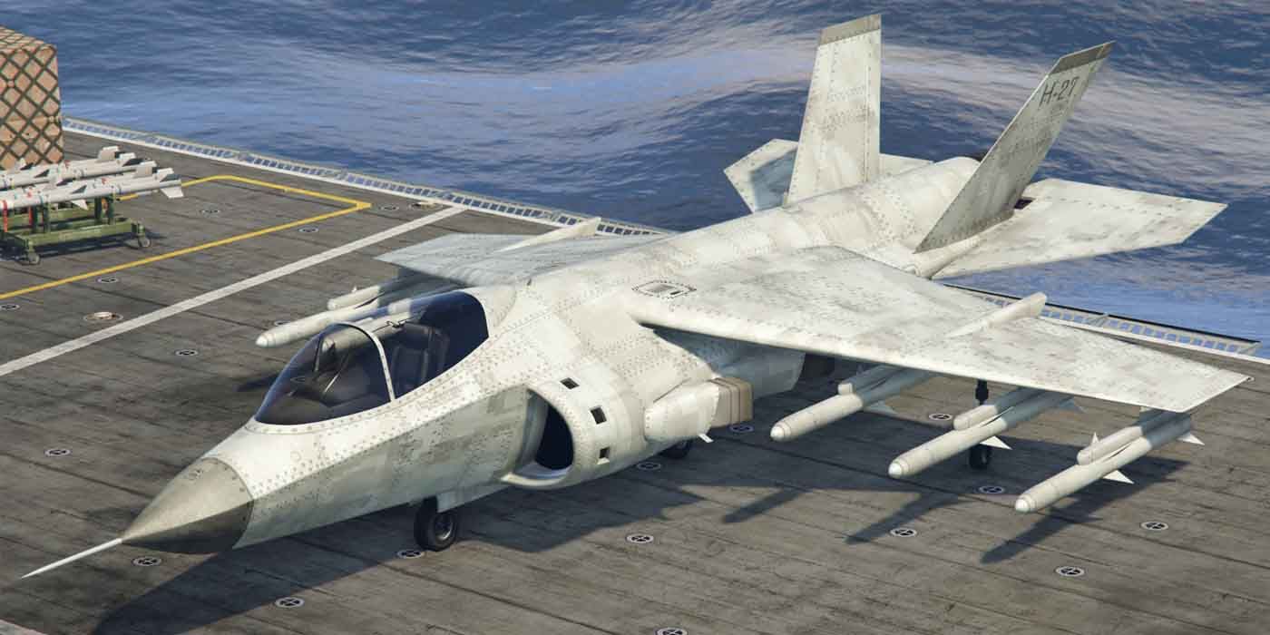 The Hydra fighter jet sitting on a runway in GTA Online