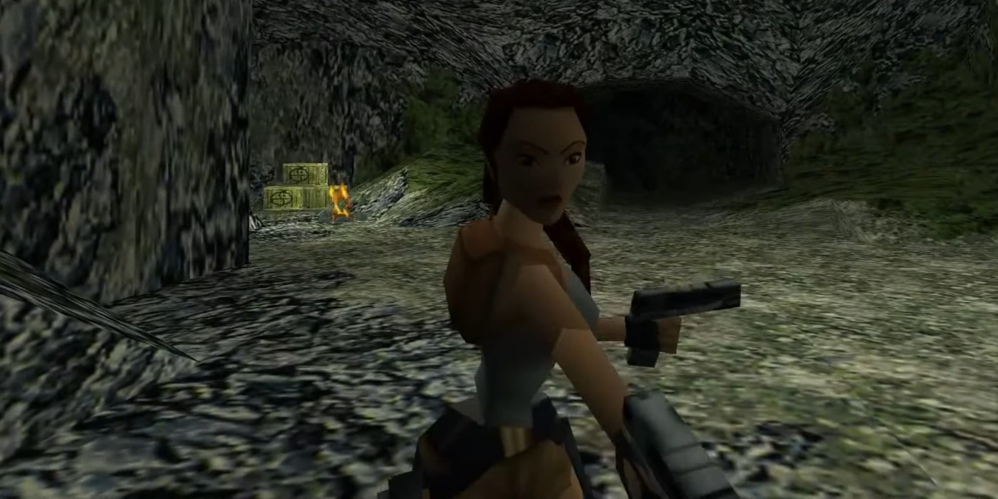 Tomb Raider 2 Screenshot Of Lara Croft With her Twin Pistols