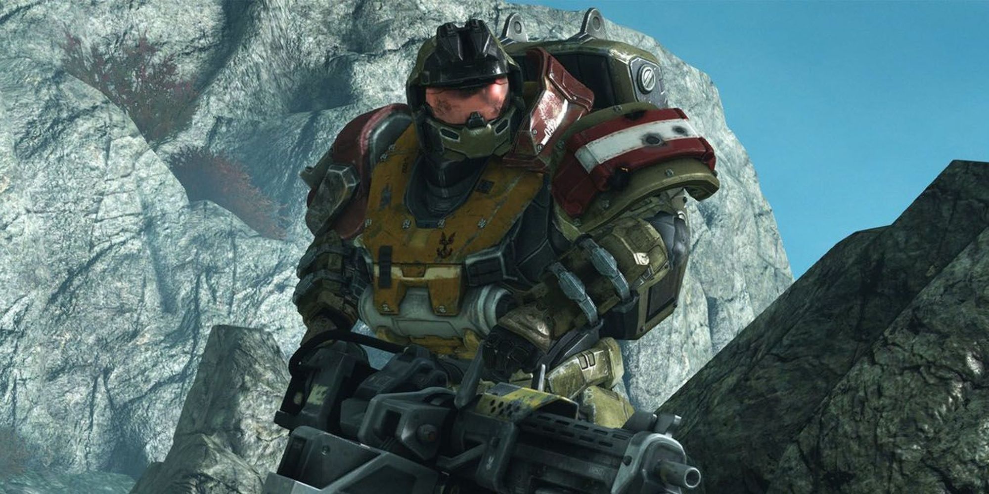 Halo: Halo Fall Of Reach Noble Squad Member Holding Heavy Machine Gun