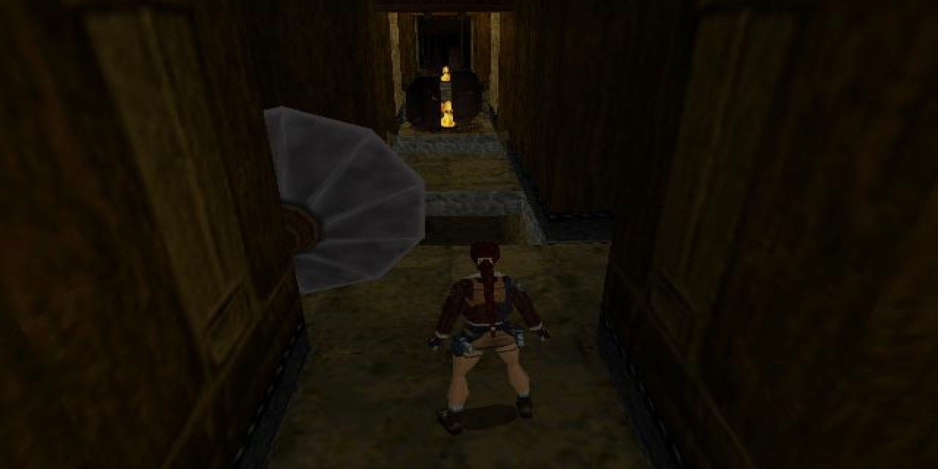 A screenshot showing Lara Croft in Tomb Raider 2