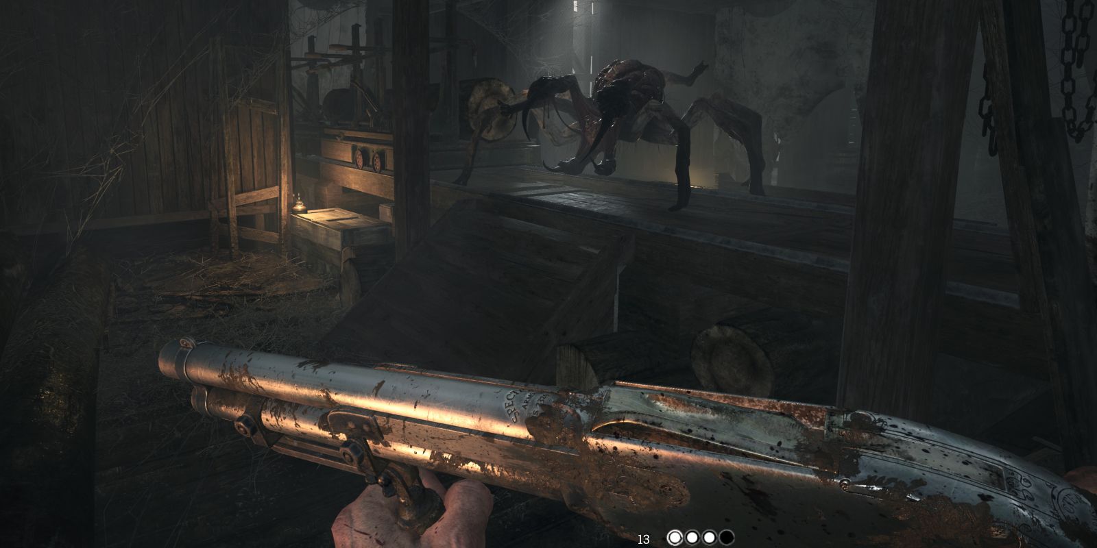 The player prepares to battle a giant spider in Hunt: Showdown