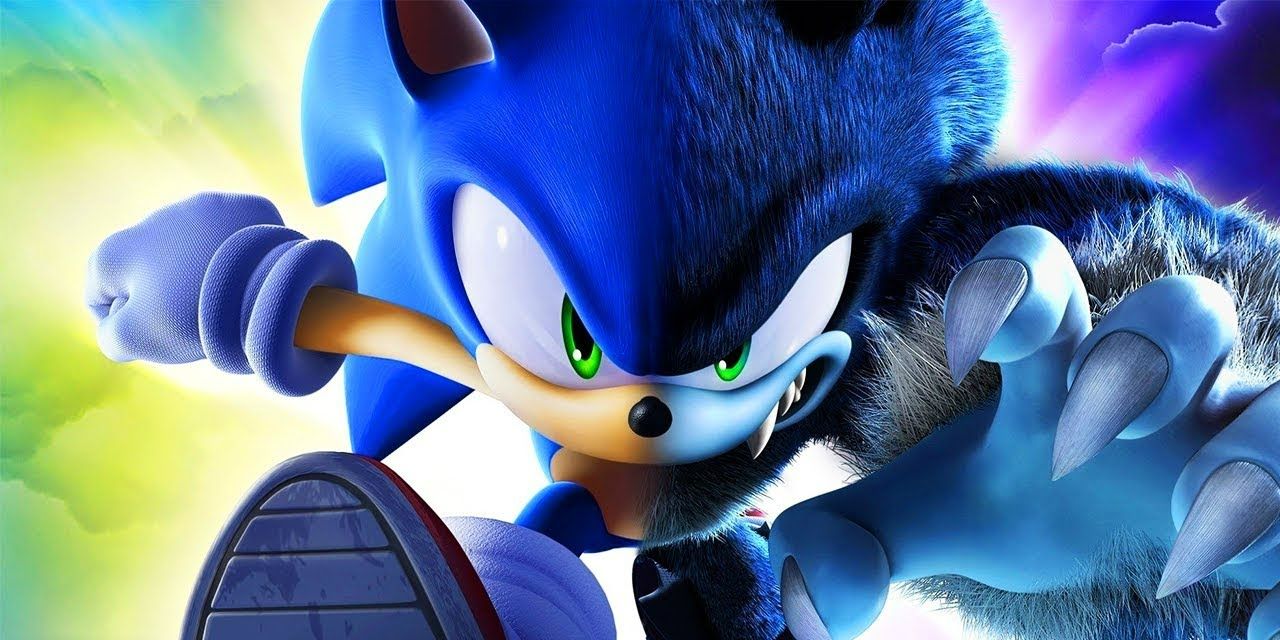 Split image with regular Sonic to the left and Sonic the Werehog to the right