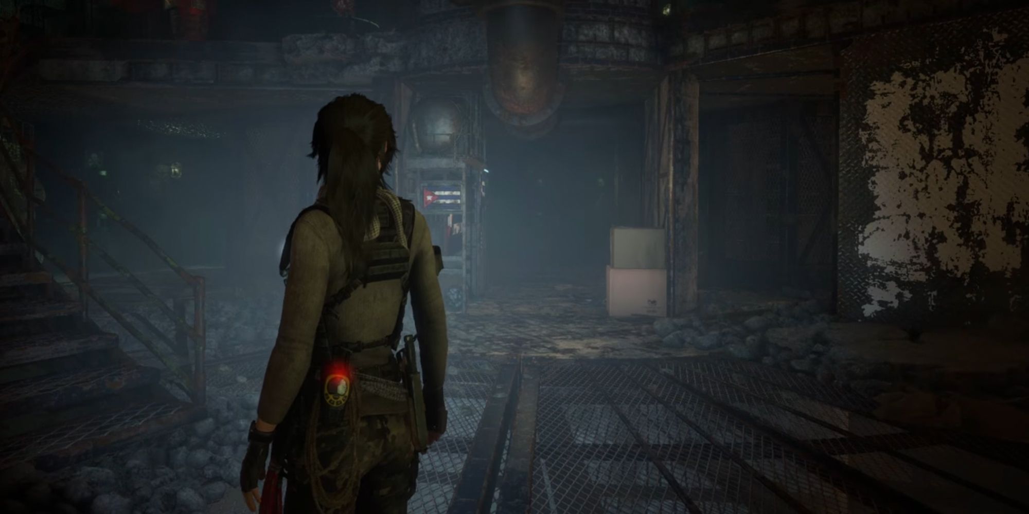 rise of the tomb raider lara looking at a puzzle ahead