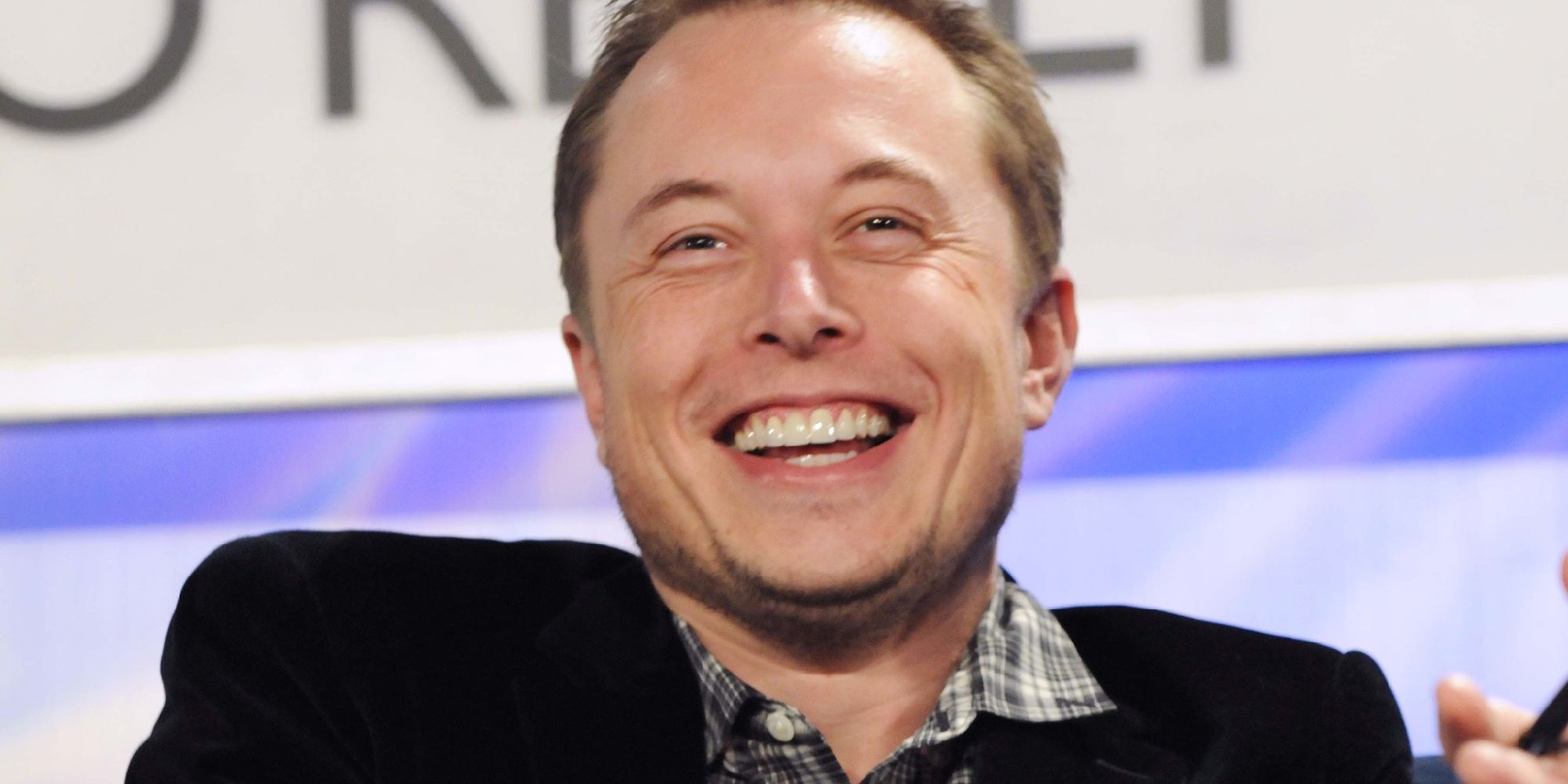 Elon Musk Wants To Stick Microchips In Your Brain That Let You Save And  Replay Memories