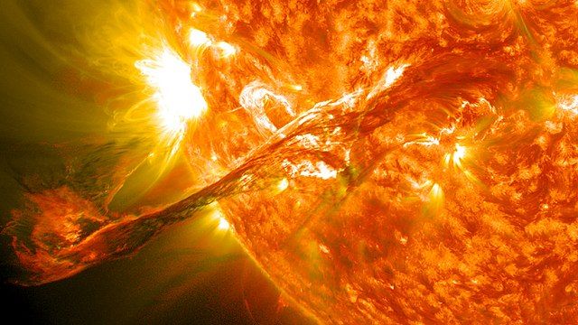 640px-Magnificent_CME_Erupts_on_the_Sun_-_August_31