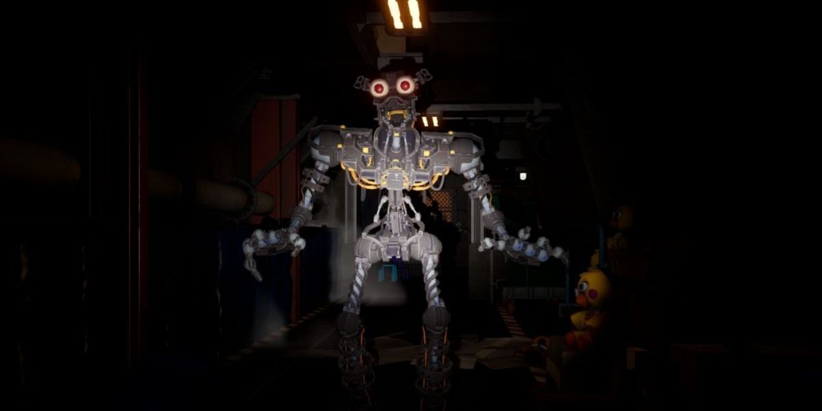 Five Nights At Freddy's Security Breach - The Endoskeleton Staring At You In The Darkness